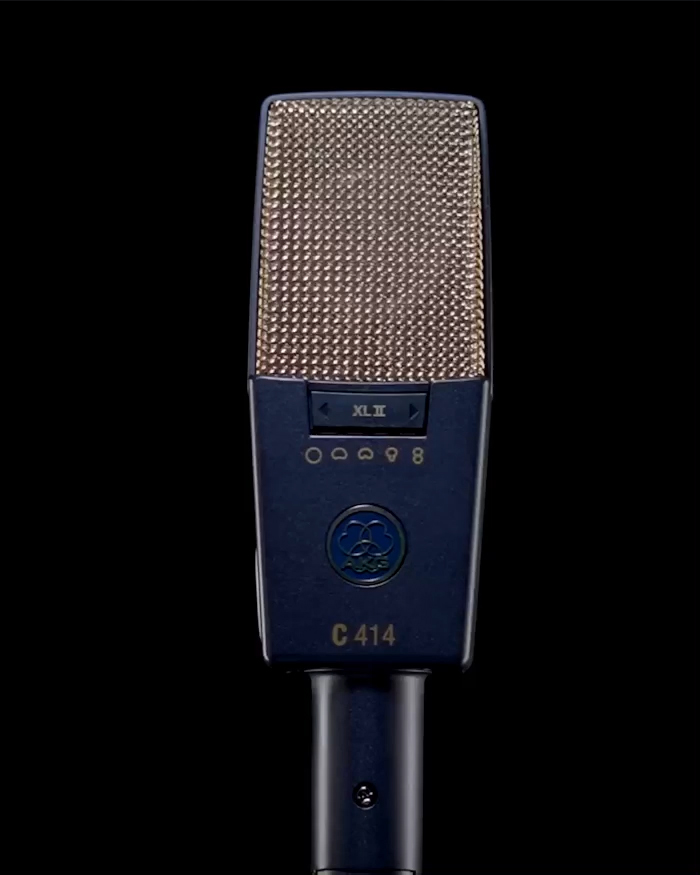 AKG C414